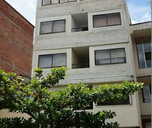 Habita Estudios Laureles